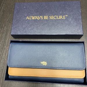 New expandable secure wallet
